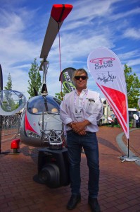 Beyond HD’s Keith Harding with the new Autogyro and DynaX5 gimbal at IBC2016