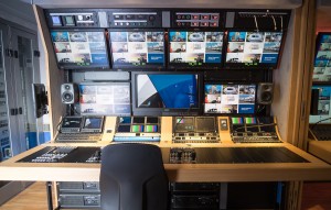 SBS_camera_control_desk