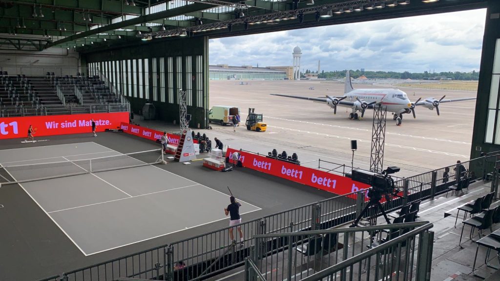 Spectators and grass court tennis return to Germany with bett1ACES